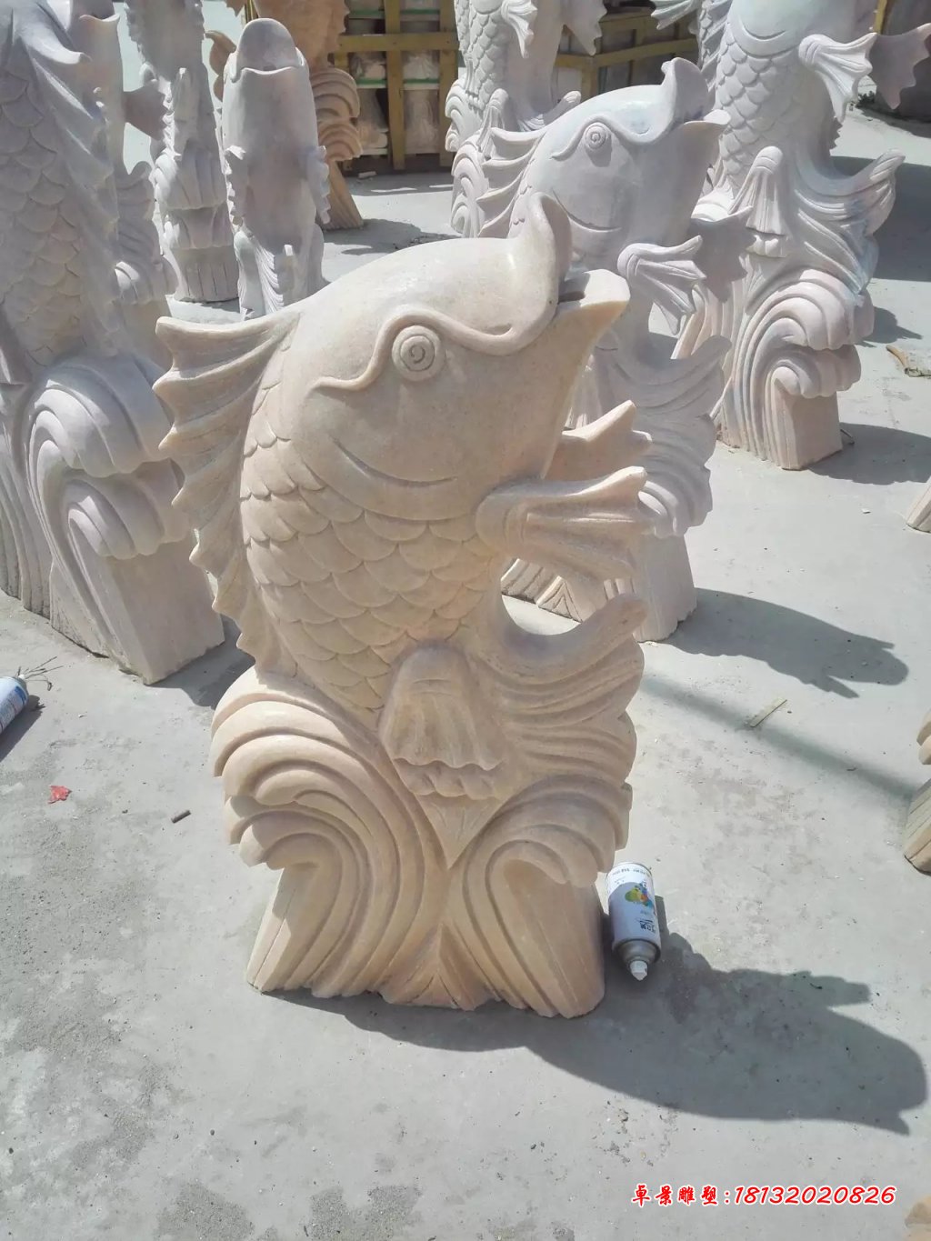 晚霞紅石雕魚，晚霞紅石雕噴泉魚