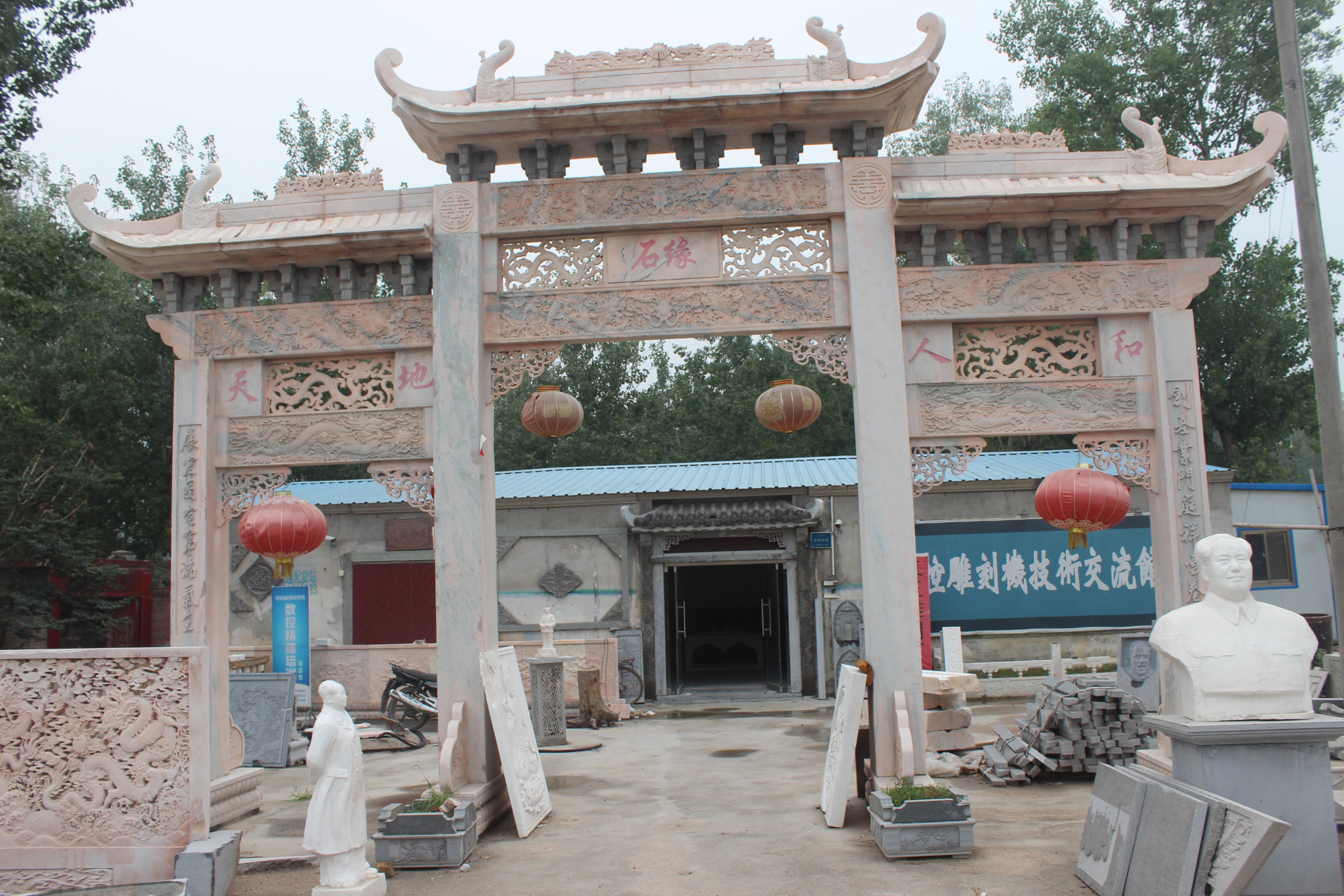 石雕牌樓，三門石牌樓（1）