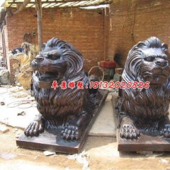 趴著的西洋獅子銅雕，銅獅子雕塑