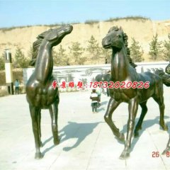 小馬一家三口銅雕，廣場(chǎng)銅馬雕塑