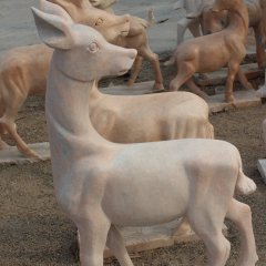 小鹿石雕，晚霞紅小鹿石雕