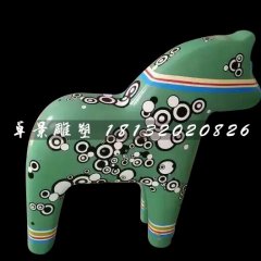 木馬雕塑，玻璃鋼卡通彩繪雕塑