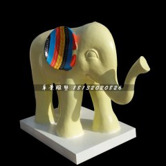 玻璃鋼大象雕塑，玻璃鋼商場(chǎng)雕塑