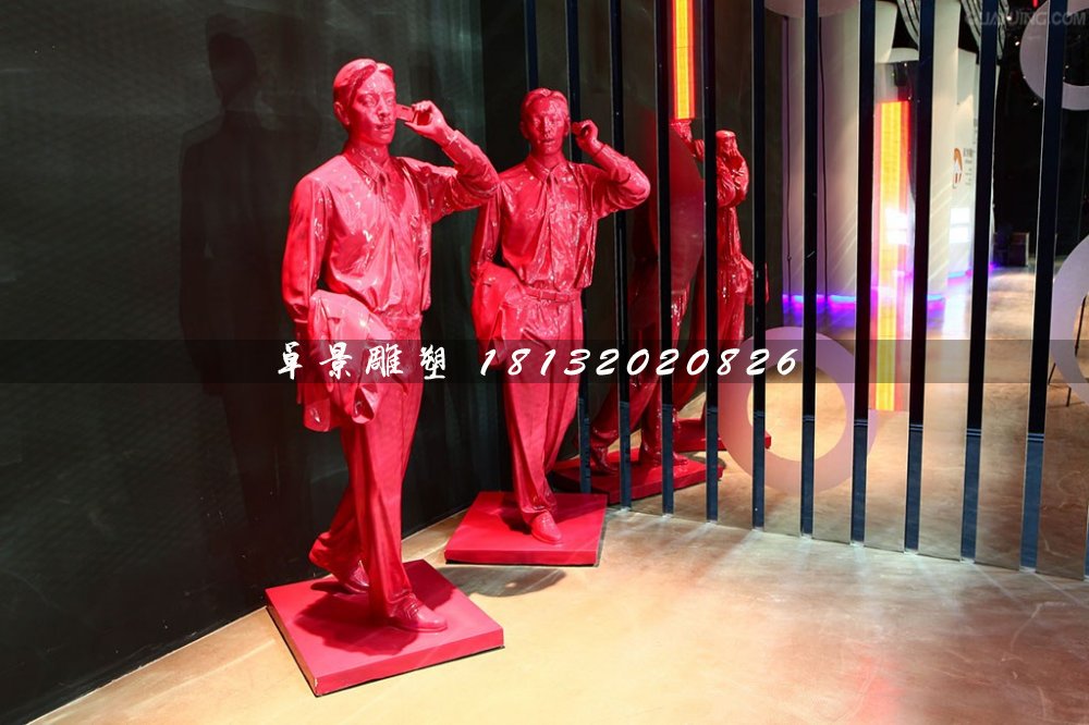 打電話雕塑,玻璃鋼現代人物雕塑