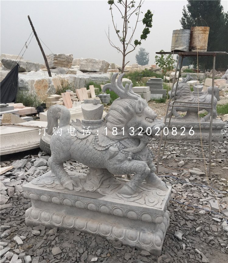 馱寶麒麟石雕，青石麒麟