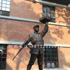董存瑞銅雕，廣場烈士銅雕