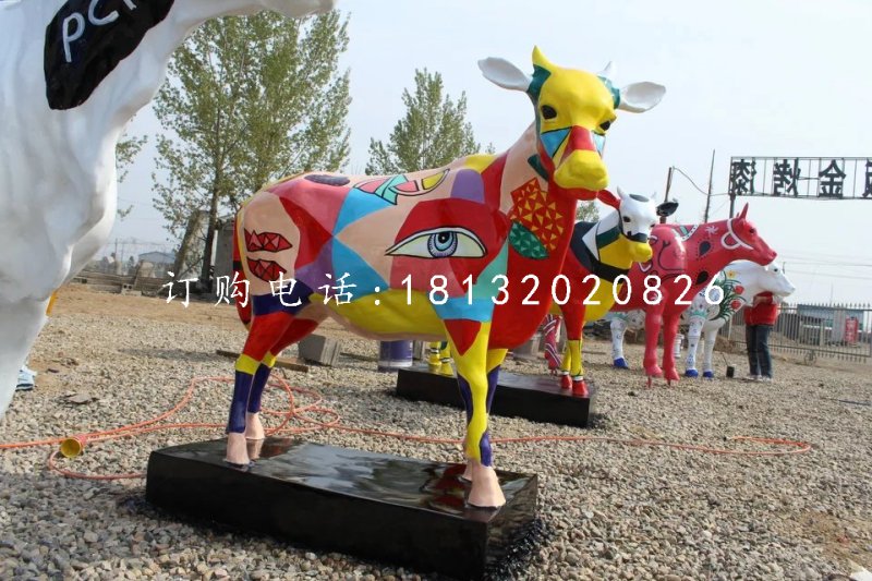 小牛雕塑，玻璃鋼彩繪動物 (4)