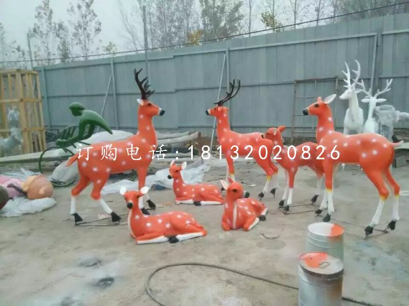 梅花鹿群雕塑，玻璃鋼公園動(dòng)物雕塑