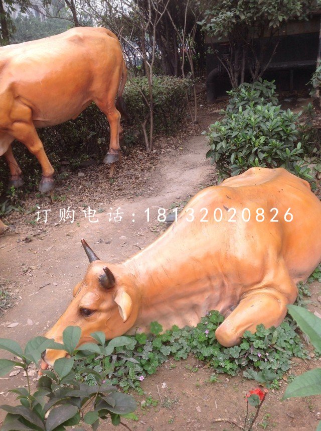 玻璃鋼黃牛，公園動(dòng)物雕塑