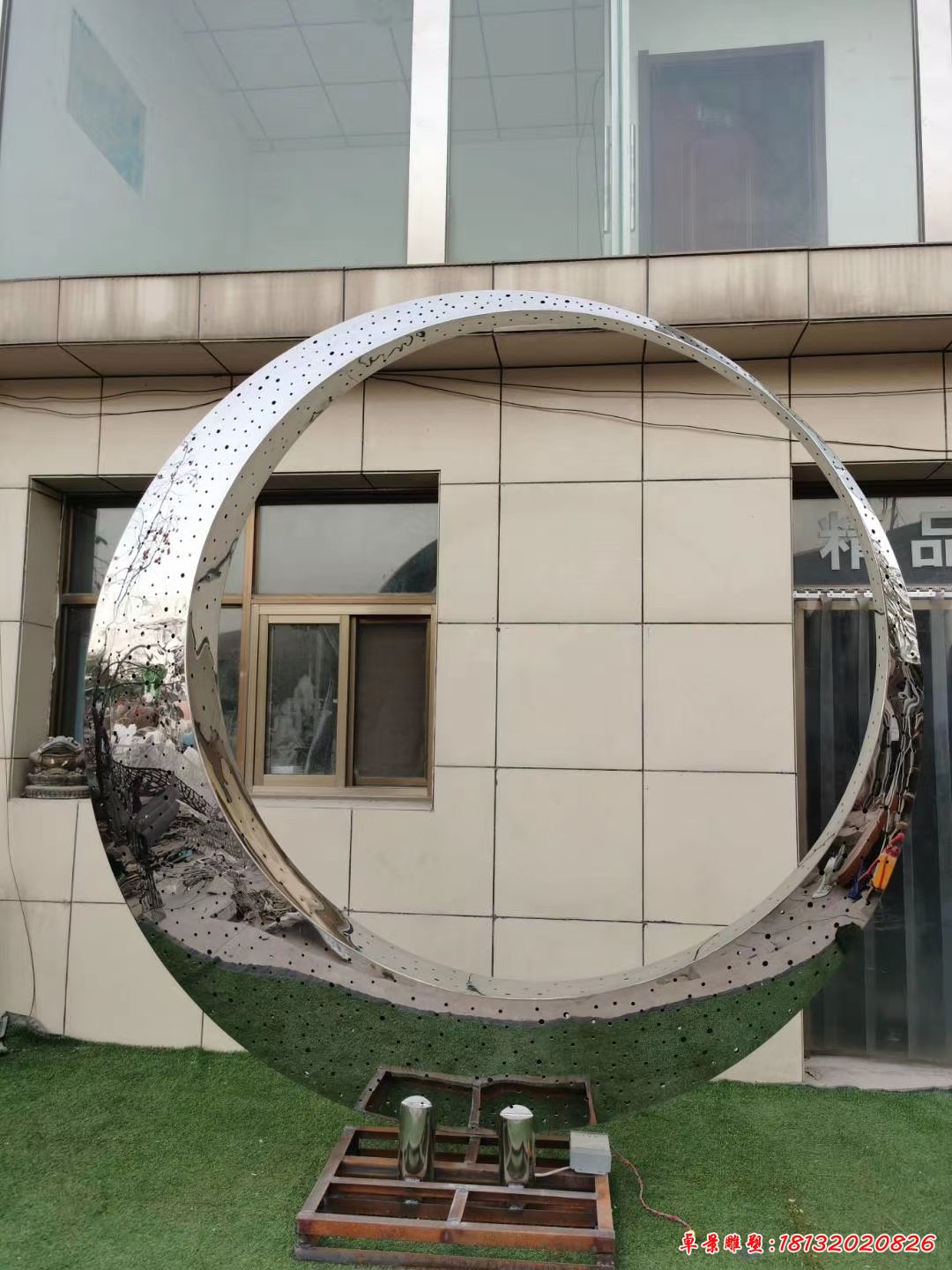 鏡面不銹鋼圓環雕塑