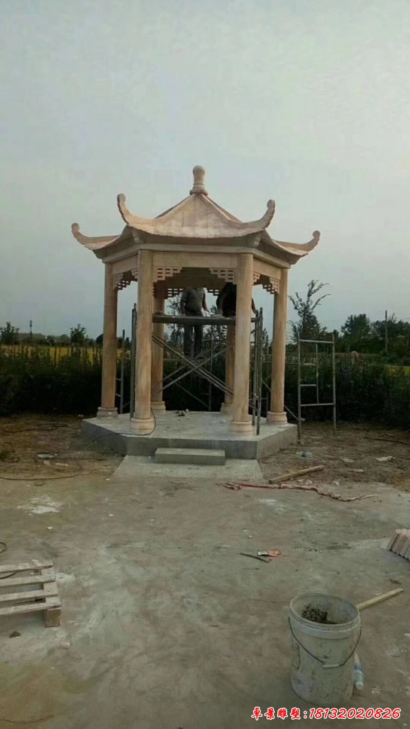 景區晚霞紅六角石涼亭