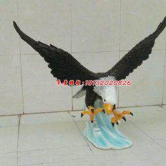 玻璃鋼老鷹雕塑，玻璃鋼動物雕塑