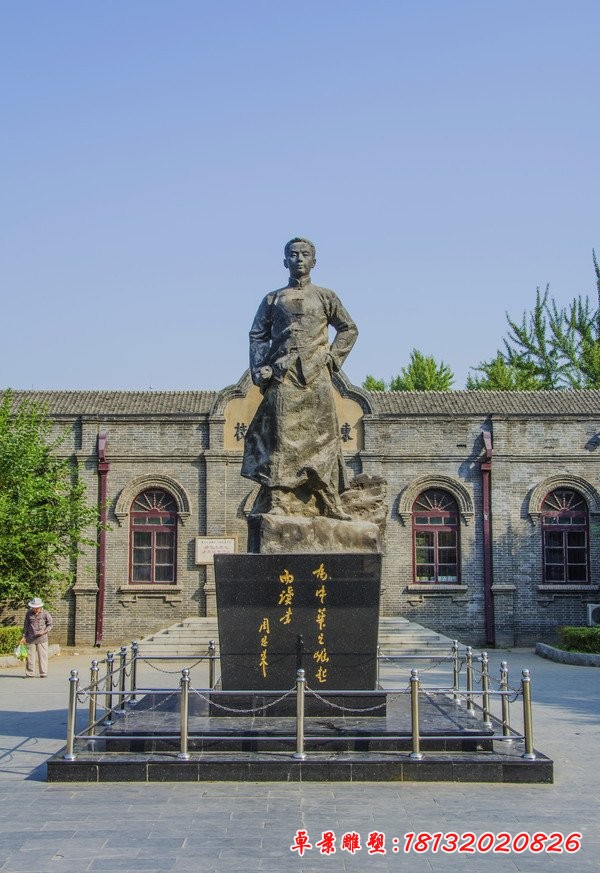 景區周恩來銅雕像