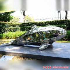 不銹鋼抽象鯊魚雕塑