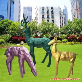 不銹鋼塊面動物鹿雕塑