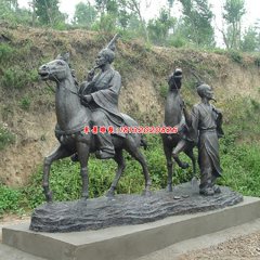 騎馬拿槍的青銅雕像