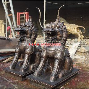 政府門口的銅麒麟