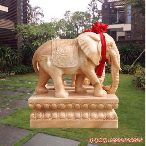 晚霞紅大象動(dòng)物雕塑