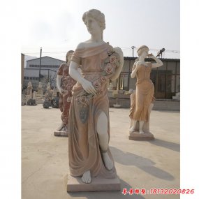 西方女人頭像雕塑