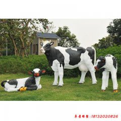 玻璃鋼仿真奶牛雕塑